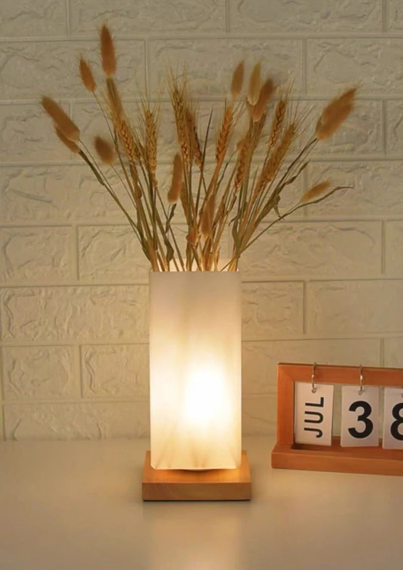 Dimmable Floral Vase Accompanied by Decorative Table Lamp for Rustic Home Decor