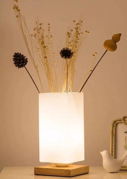 Dimmable Floral Vase Accompanied by Decorative Table Lamp for Rustic Home Decor