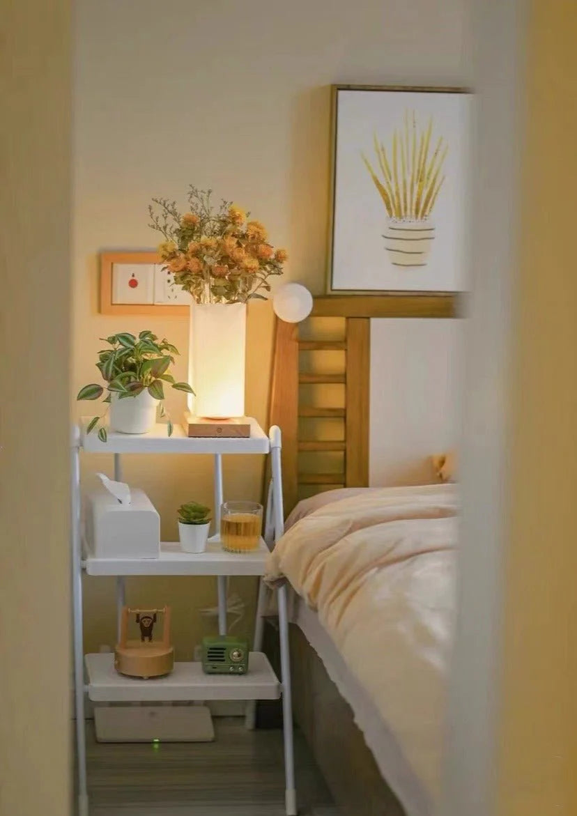 Dimmable Floral Vase Accompanied by Decorative Table Lamp for Rustic Home Decor